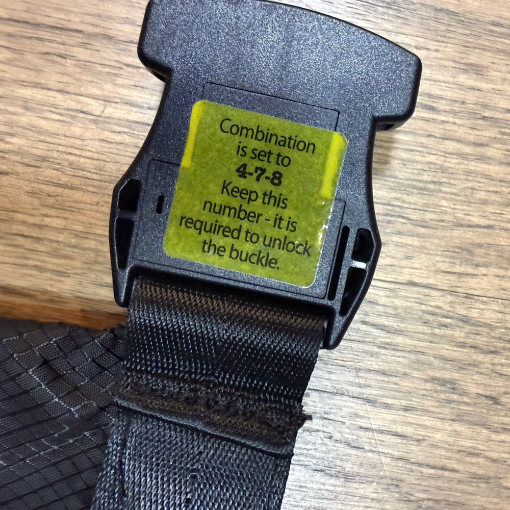 New Edge Waterseals Locking Backpack - Picture 4 of 8